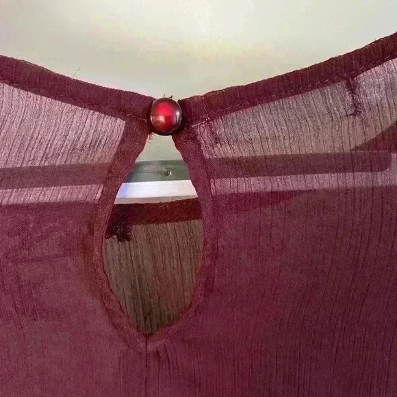 Maurice’s Sheer Embroidered Top Size M - Picture 6 of 6